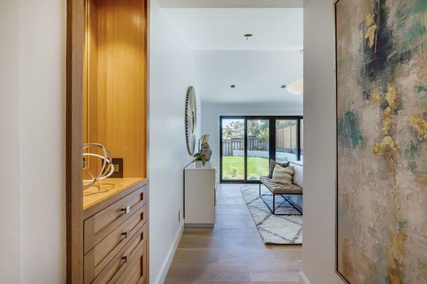 16_220_De_Anza_Lane Los_Altos California 6