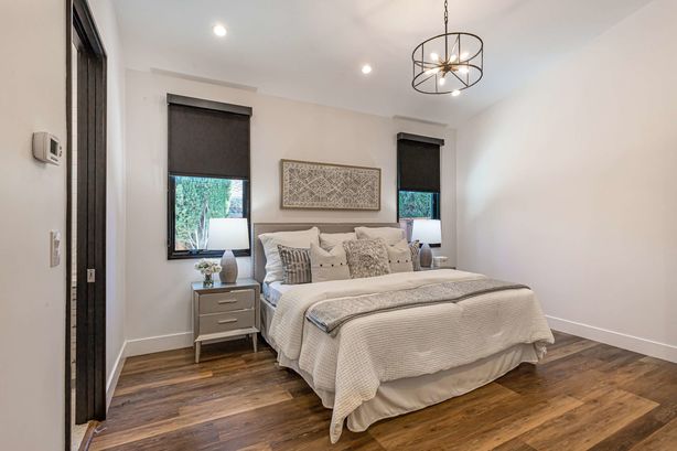 16_231_Myrtle_Street Redwood_City California 27