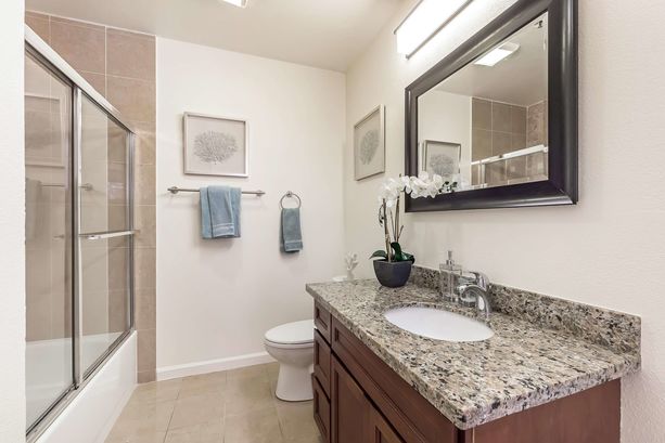 16_4250_El_Camino_Real_A302 Palo_Alto California 19