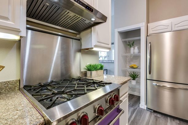 16_555_S_4th_Street San_Jose California 17