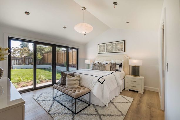 18_220_De_Anza_Lane Los_Altos California 16