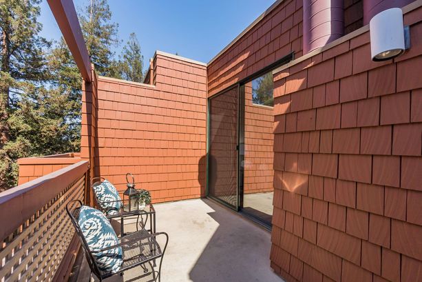 18_4250_El_Camino_Real_A302 Palo_Alto California 26