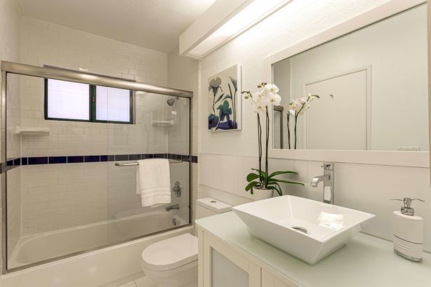 18_4250_El_Camino_Real Palo_Alto California 19