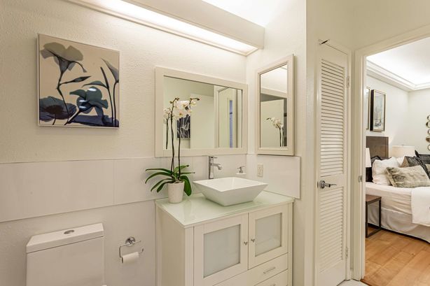 19_4250_El_Camino_Real Palo_Alto California 20