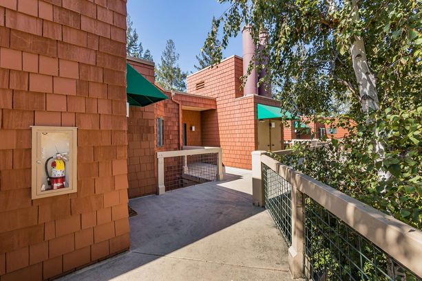 21_4250_El_Camino_Real_A302 Palo_Alto California 29