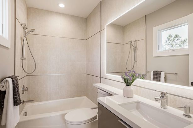 22_1085_Golden_Way Los_Altos California 32