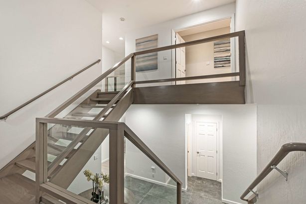 22_DO NOT USE &#8211; 15_Seki_Court Emerald_Hills California 31