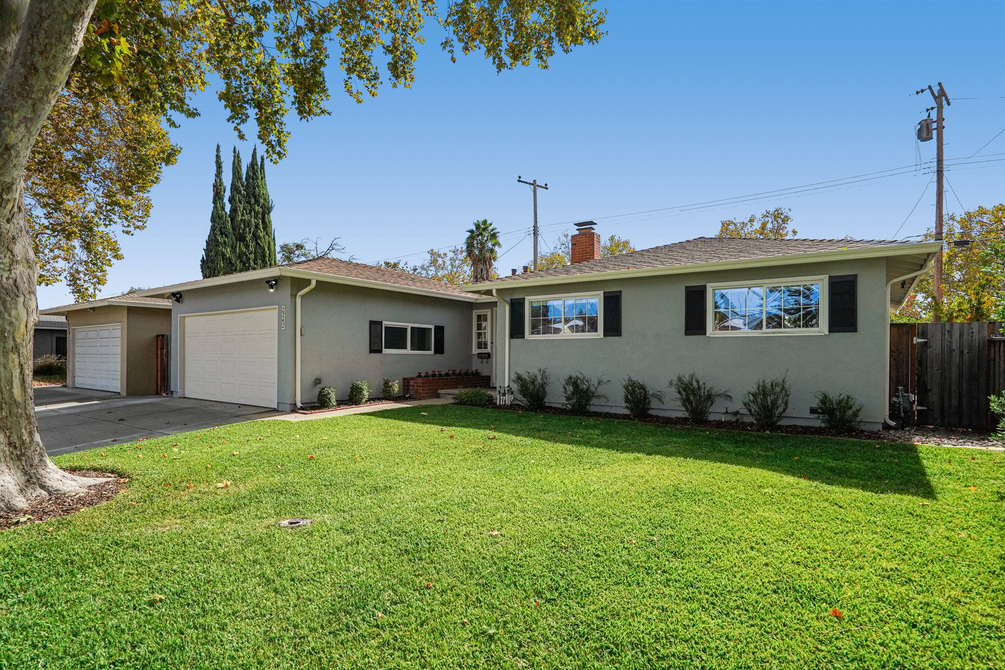 2242 Cabrillo Avenue