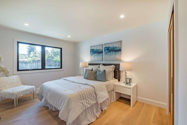 23_220_De_Anza_Lane Los_Altos California 22