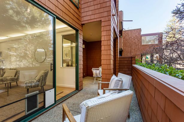 23_4250_El_Camino_Real Palo_Alto California 23