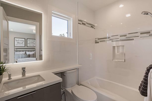 24_1085_Golden_Way Los_Altos California 35