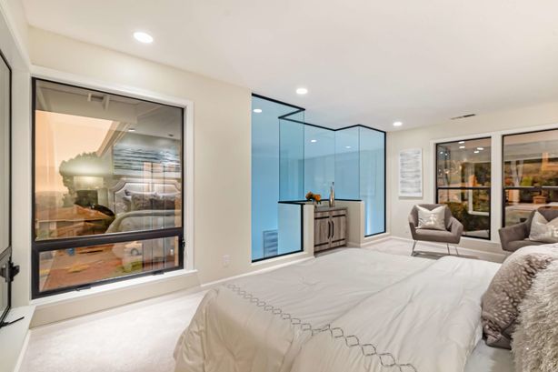 25_15_Seki_Court Emerald_Hills California 34