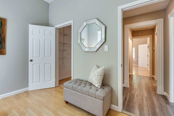 26_555_S_4th_Street San_Jose California 27