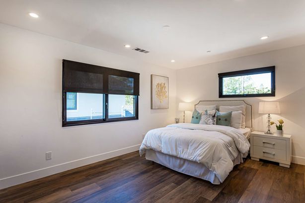 27_231_Myrtle_Street Redwood_City California 37