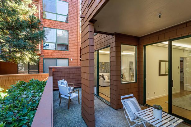 27_4250_El_Camino_Real Palo_Alto California 28