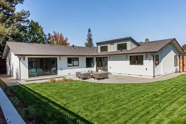 35_220_De_Anza_Lane Los_Altos California 34