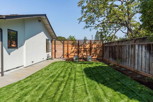 39_220_De_Anza_Lane Los_Altos California 35