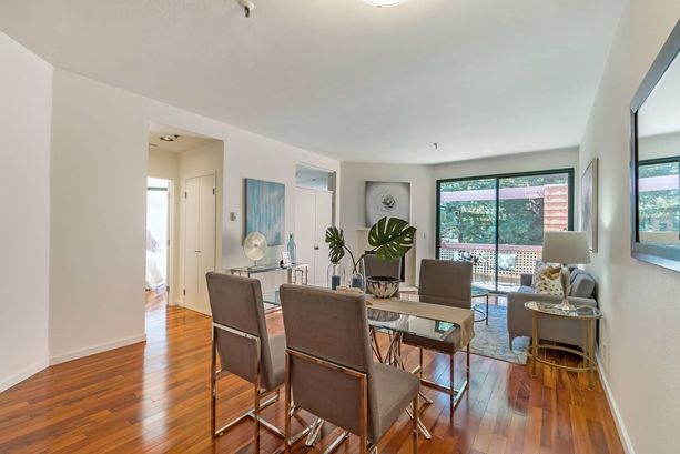 5_4250_El_Camino_Real_A302 Palo_Alto California 11