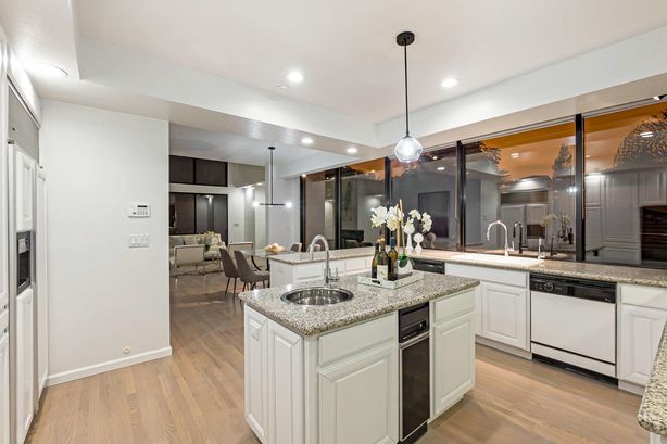 9_15_Seki_Court Emerald_Hills California 15