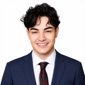 Aaron 2x2 Headshot 1