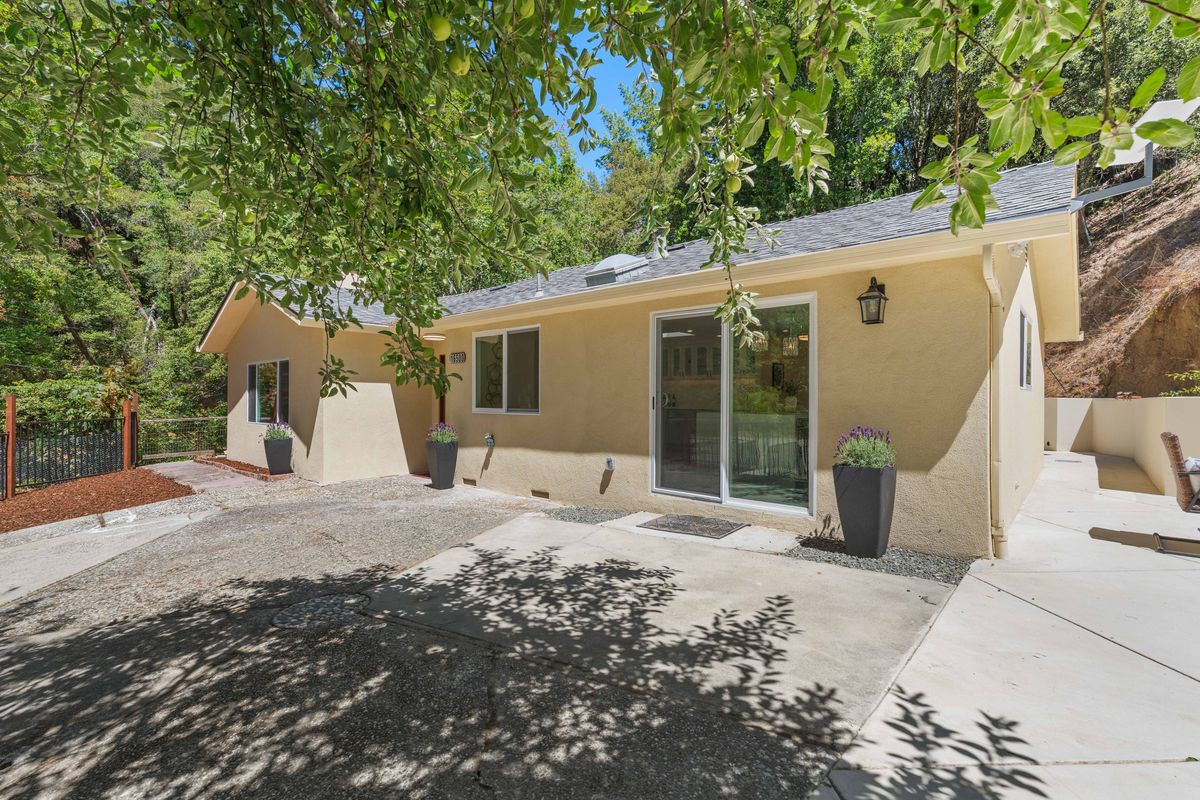 2_16500 Sanborn Road, Saratoga