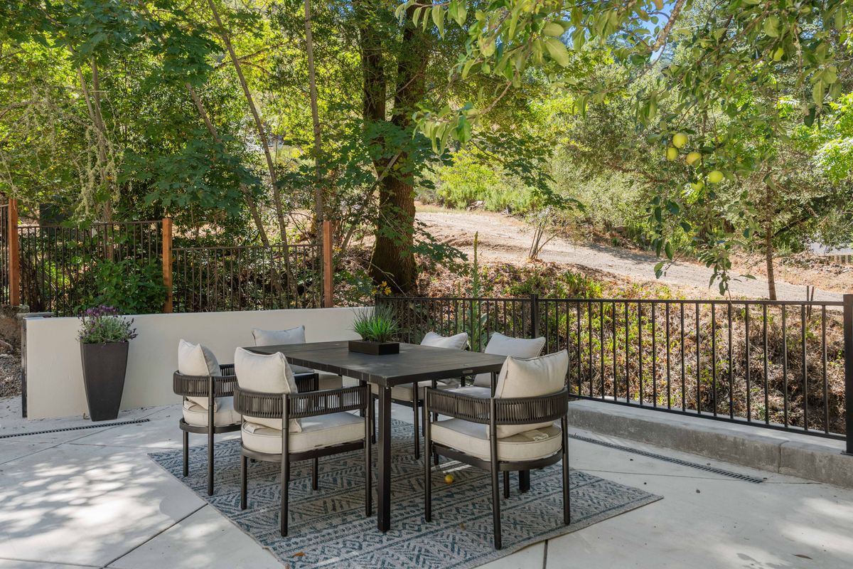21_16500 Sanborn Road, Saratoga