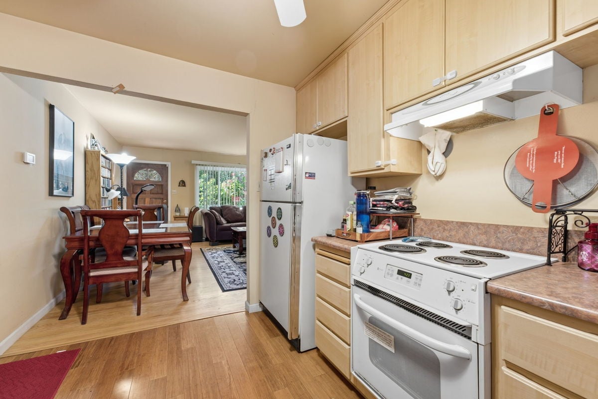 10-819 Hudson Street, Redwood City