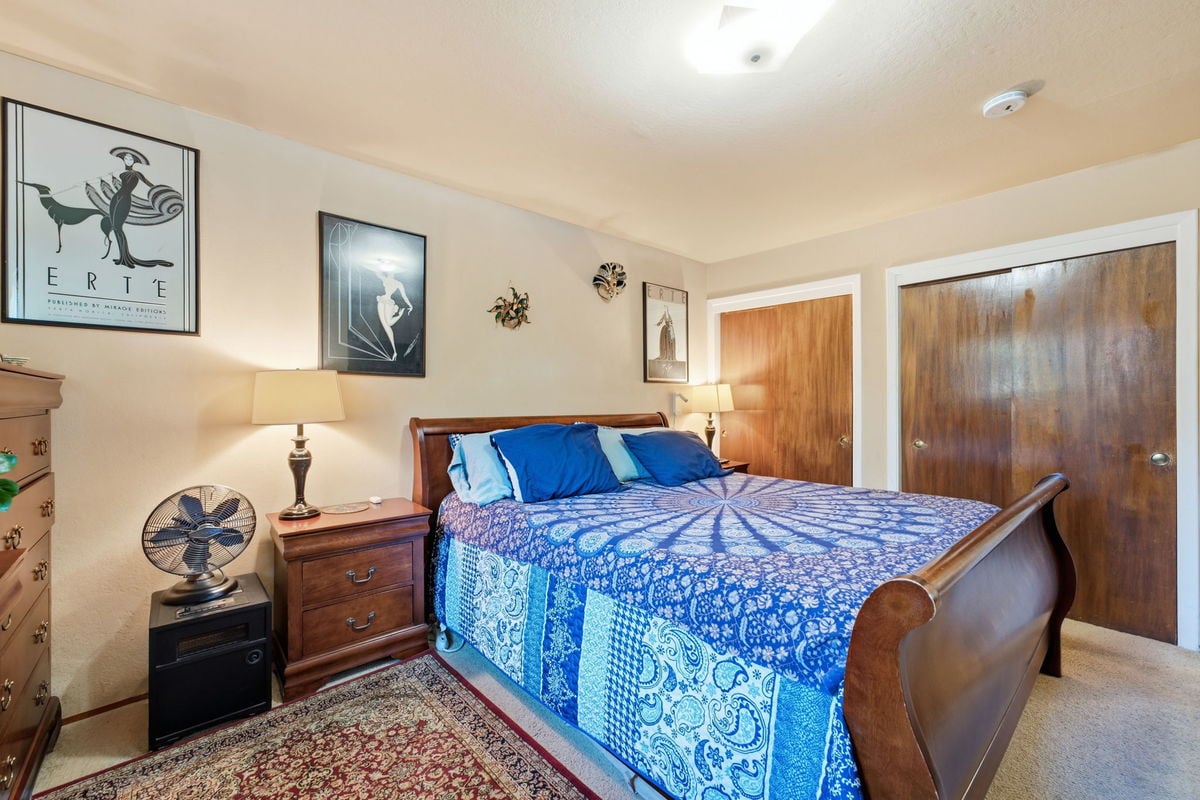 12-819 Hudson Street, Redwood City