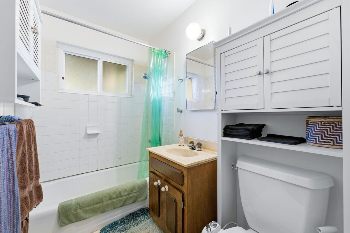 14-819 Hudson Street, Redwood City