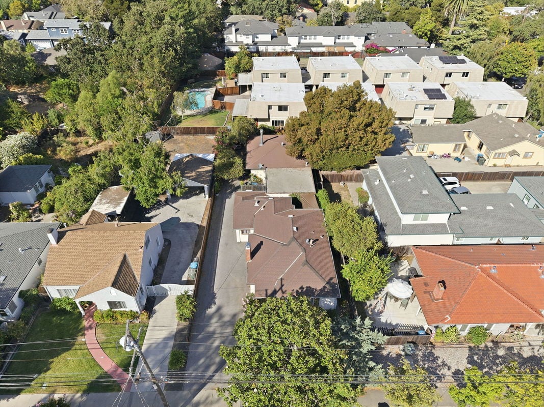 21-819 Hudson Street, Redwood City