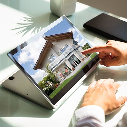 What option period and earnest money are typical in Northwest Hills Austin?