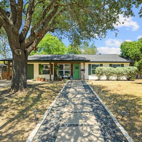 Is Northwest Hills Austin Walkable