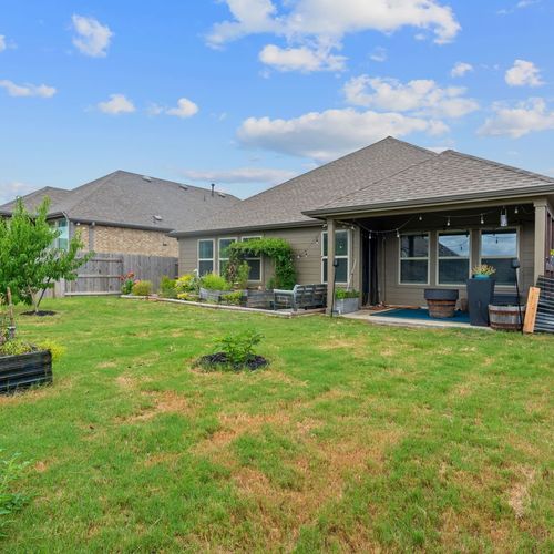 New Construction vs Older Homes in Northwest Hills Austin