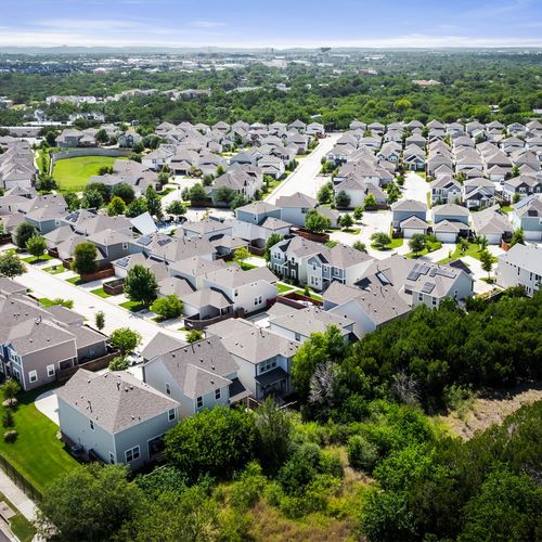 Northwest Hills Austin vs Cat Mountain: Key Differences for Buyers