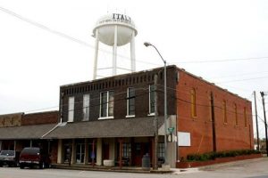 Picture of Italy Texas water tower