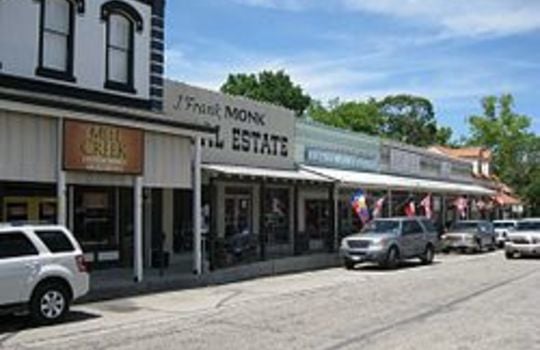 Picture of Bellville Texas Town Square