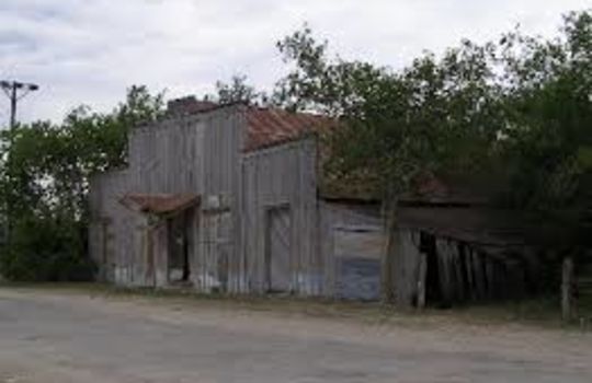 Dunlay Texas Metal Barn