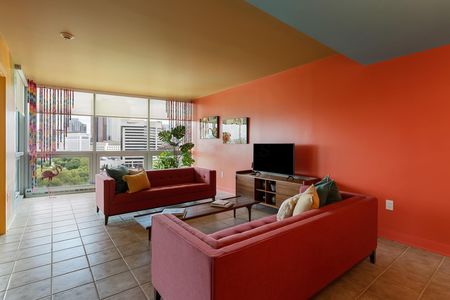 1 Miranova Place (16)