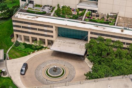 1 Miranova Place (32)