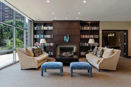 1 Miranova Place (37)