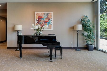 1 Miranova Place (40)