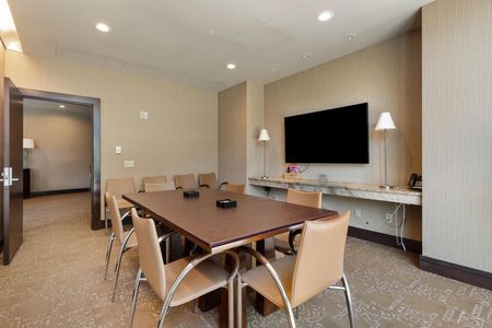 1 Miranova Place (41)