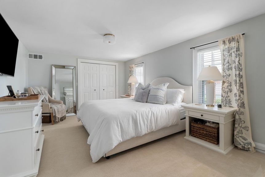 1068 W 2nd Avenue (25)