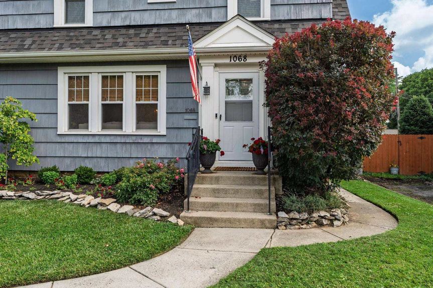 1068 W 2nd Avenue (5)