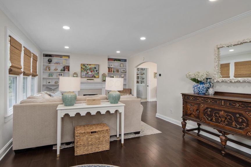 1068 W 2nd Avenue (9)