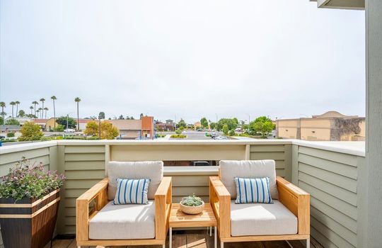 21- VS Primary-Bedroom-Balcony