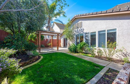 To be uploaded - 40-Back Yard