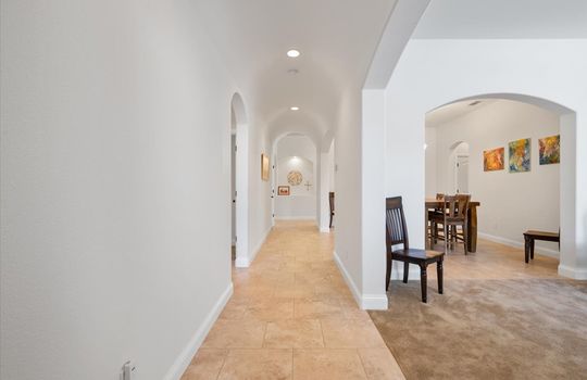 06-Entry_Hallway