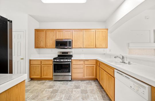 13-Kitchen