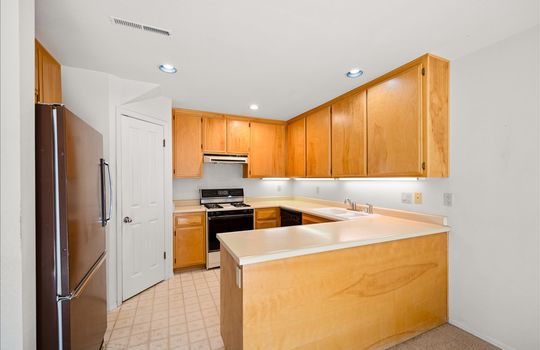 14-Kitchen